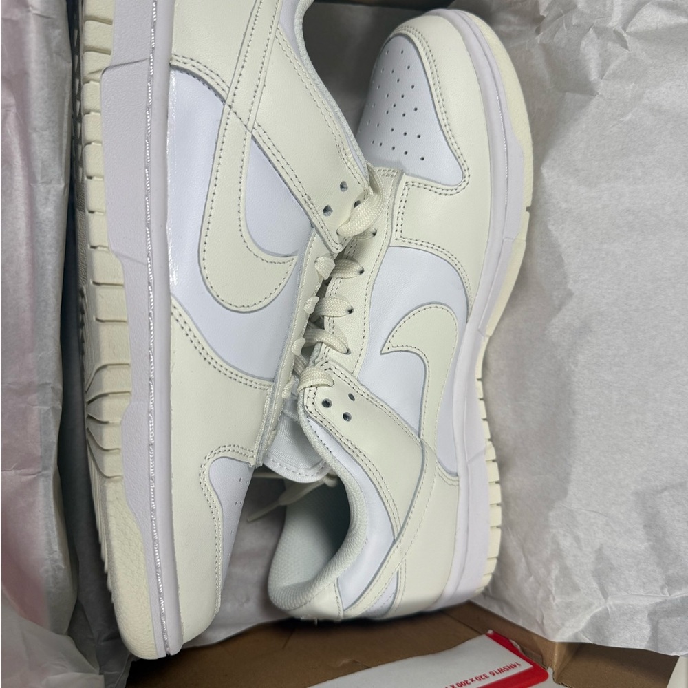 Nike Cream Dunk Low Sneakers